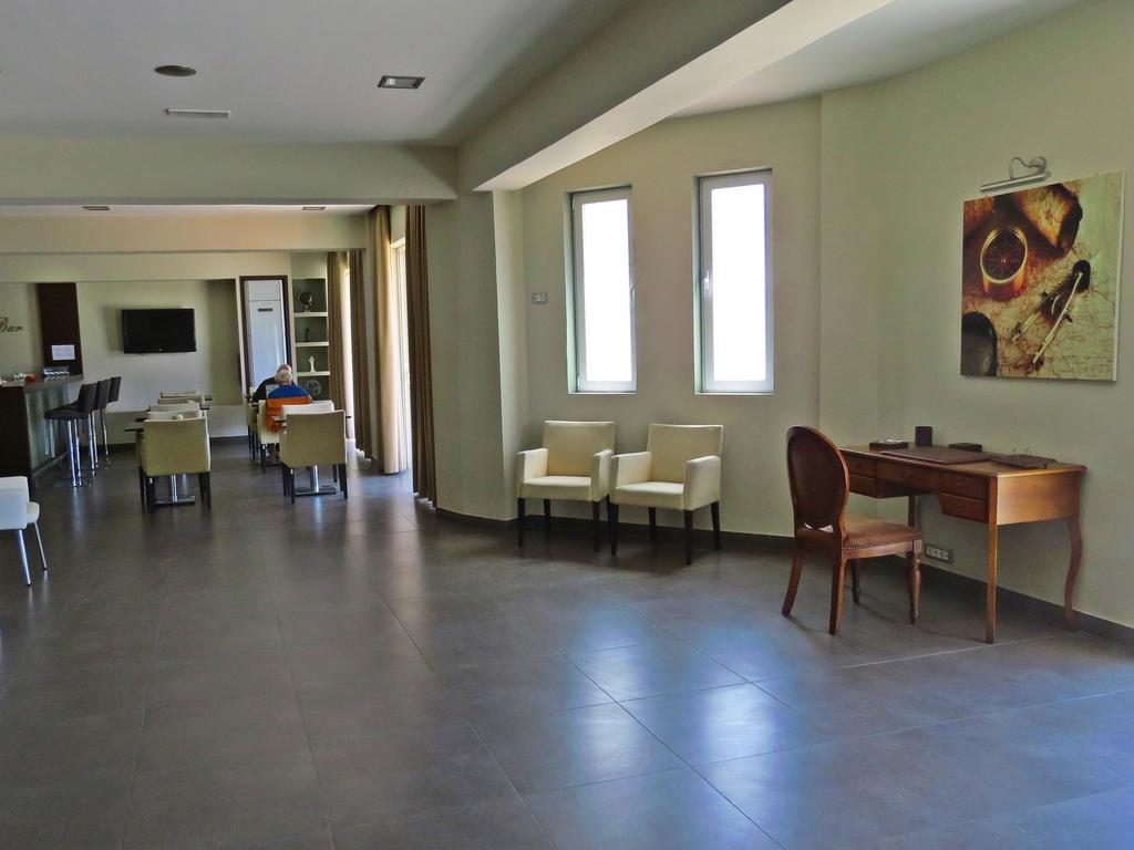 Petaloudes Maritime Hotel Apartments מראה חיצוני תמונה