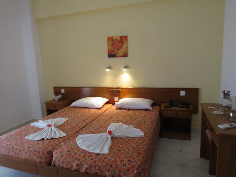 Petaloudes Maritime Hotel Apartments מראה חיצוני תמונה