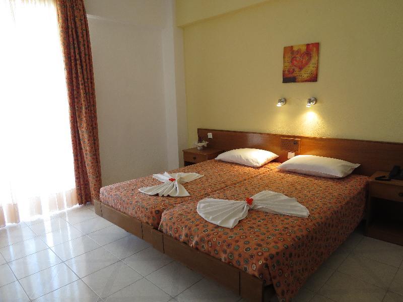 Petaloudes Maritime Hotel Apartments מראה חיצוני תמונה