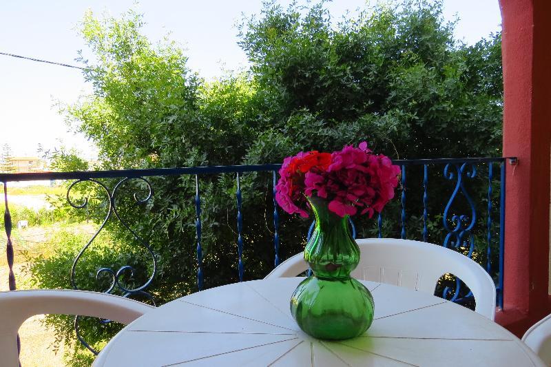 Petaloudes Maritime Hotel Apartments מראה חיצוני תמונה