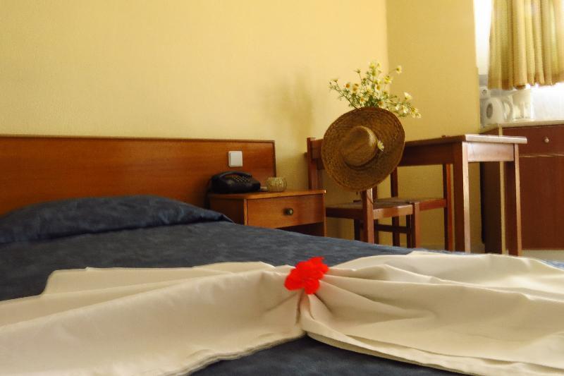 Petaloudes Maritime Hotel Apartments מראה חיצוני תמונה
