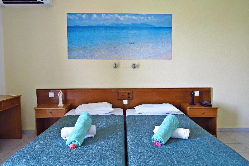 Petaloudes Maritime Hotel Apartments מראה חיצוני תמונה