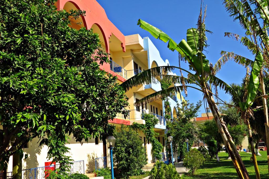 Petaloudes Maritime Hotel Apartments מראה חיצוני תמונה