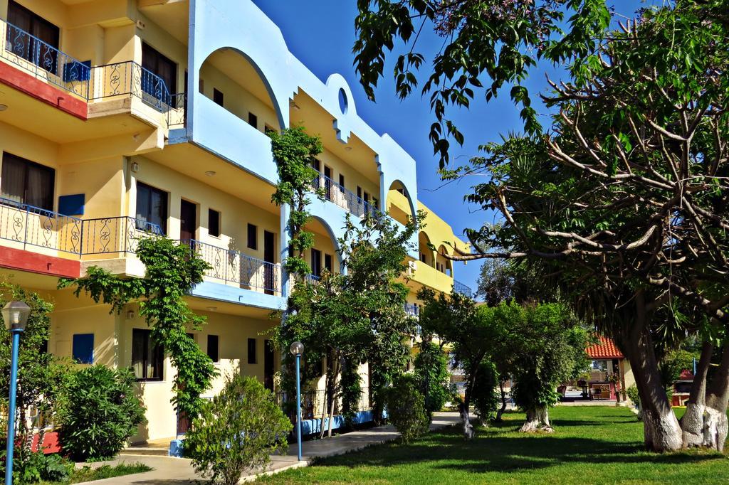 Petaloudes Maritime Hotel Apartments מראה חיצוני תמונה