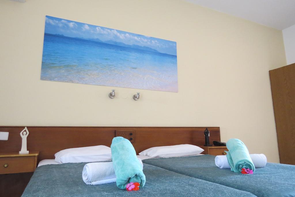 Petaloudes Maritime Hotel Apartments מראה חיצוני תמונה