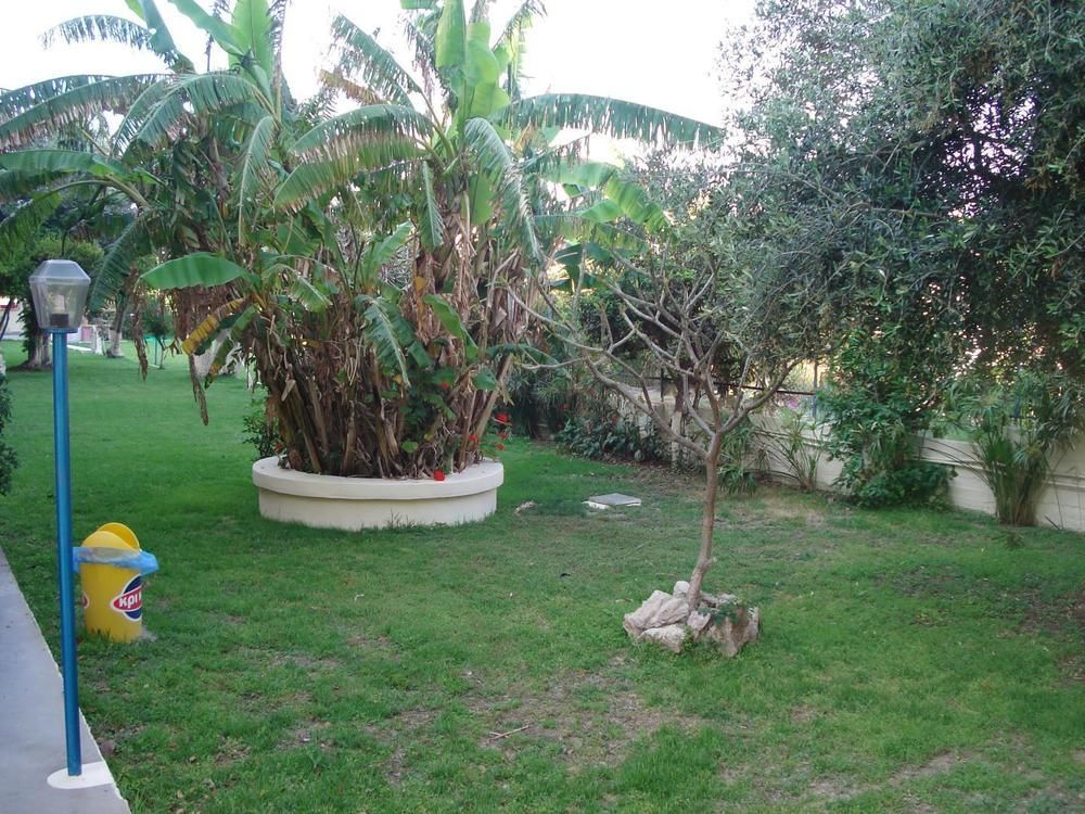 Petaloudes Maritime Hotel Apartments מראה חיצוני תמונה